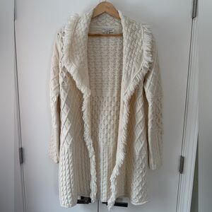 BEAUTIFUL ITALIAN WOOL BLEND SWEATER